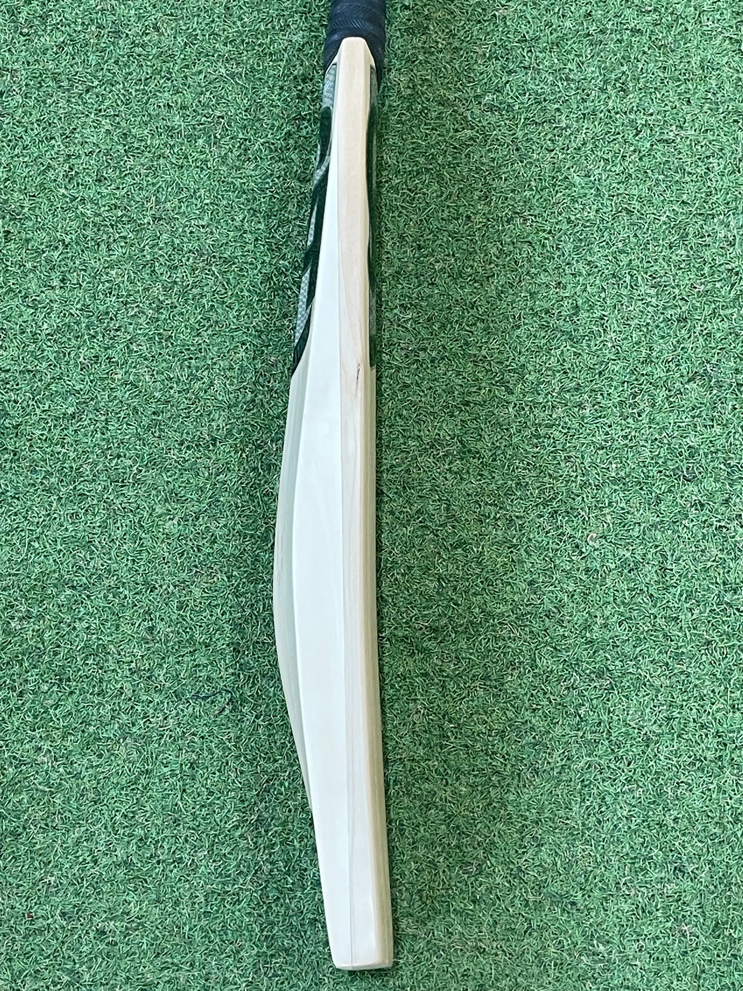 CA Revolution Laminated (Double Wood) Cricket Bat (2lb 11oz)