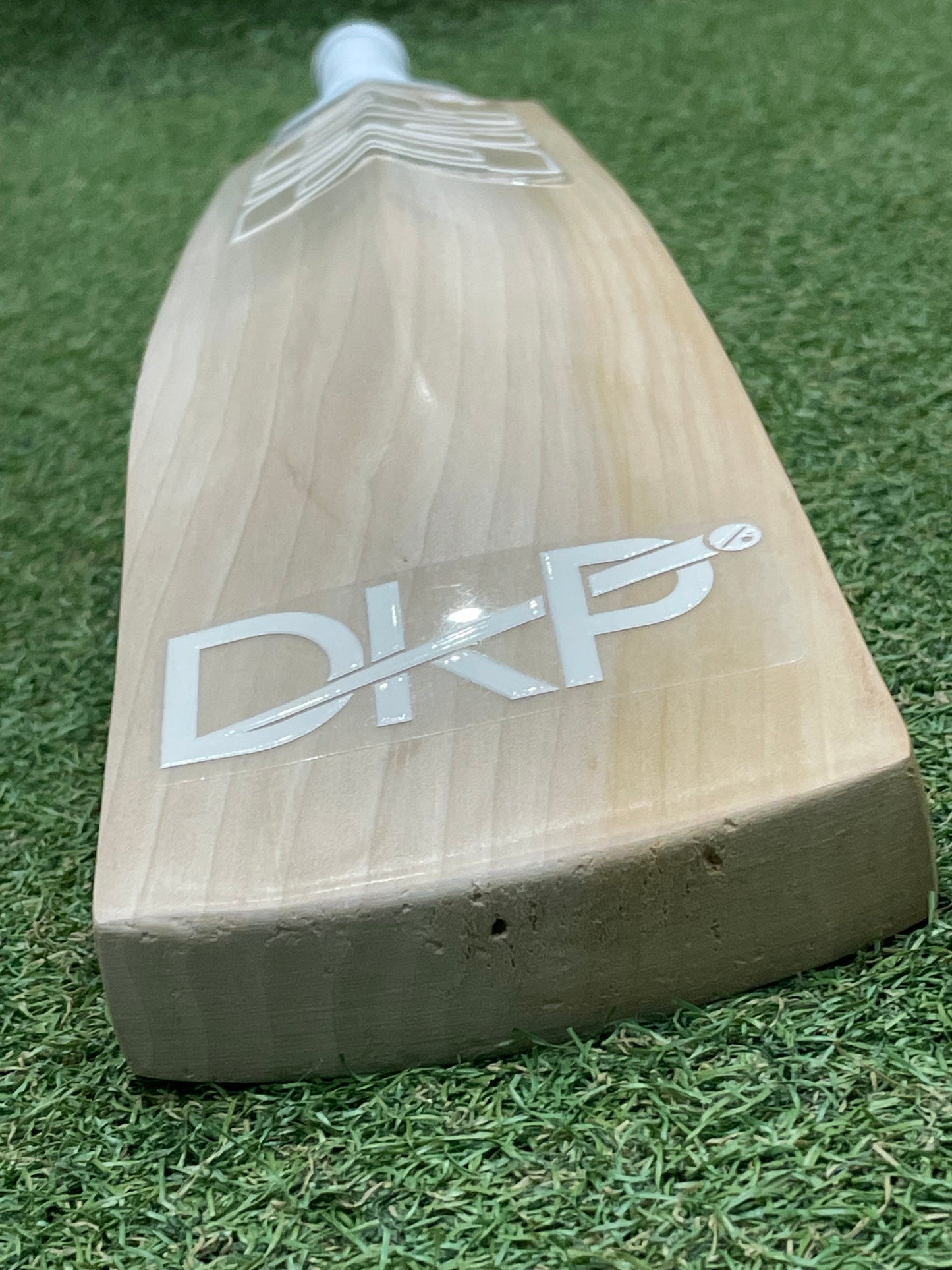 DKP Air Cricket Bat (2lb 10oz)