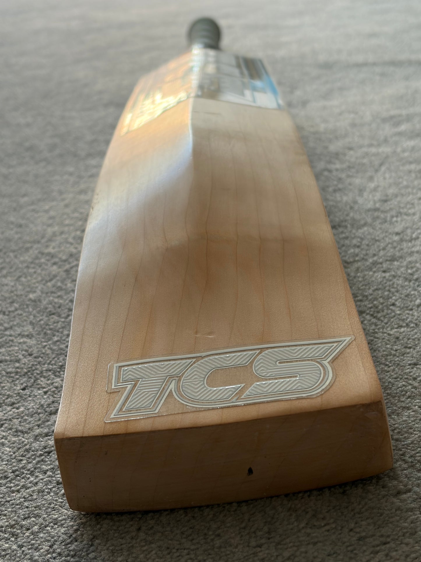 TCS White Butterfly Cricket Bat (2lb 8oz)