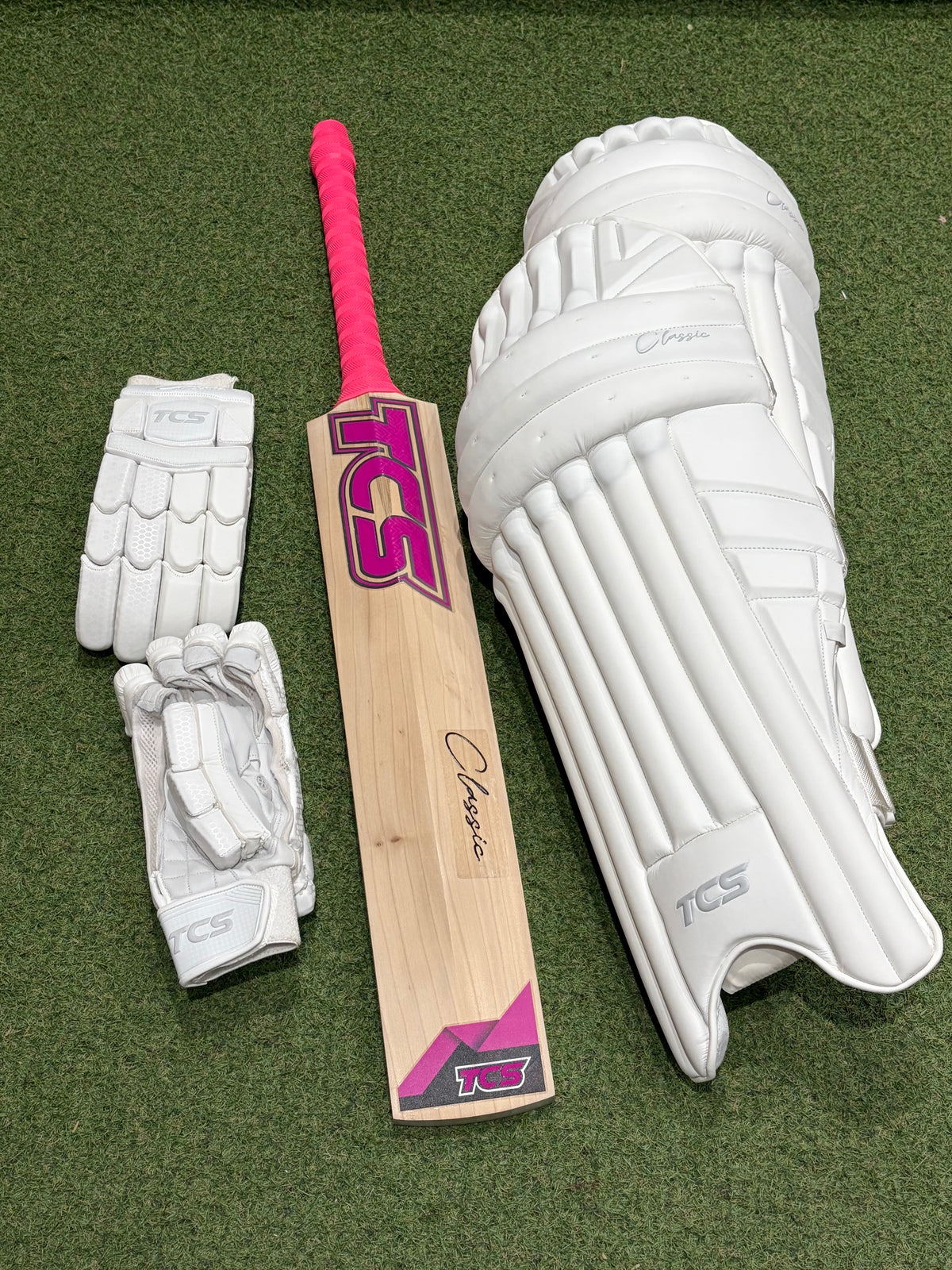 TCS Classic Cricket Kit Bundle