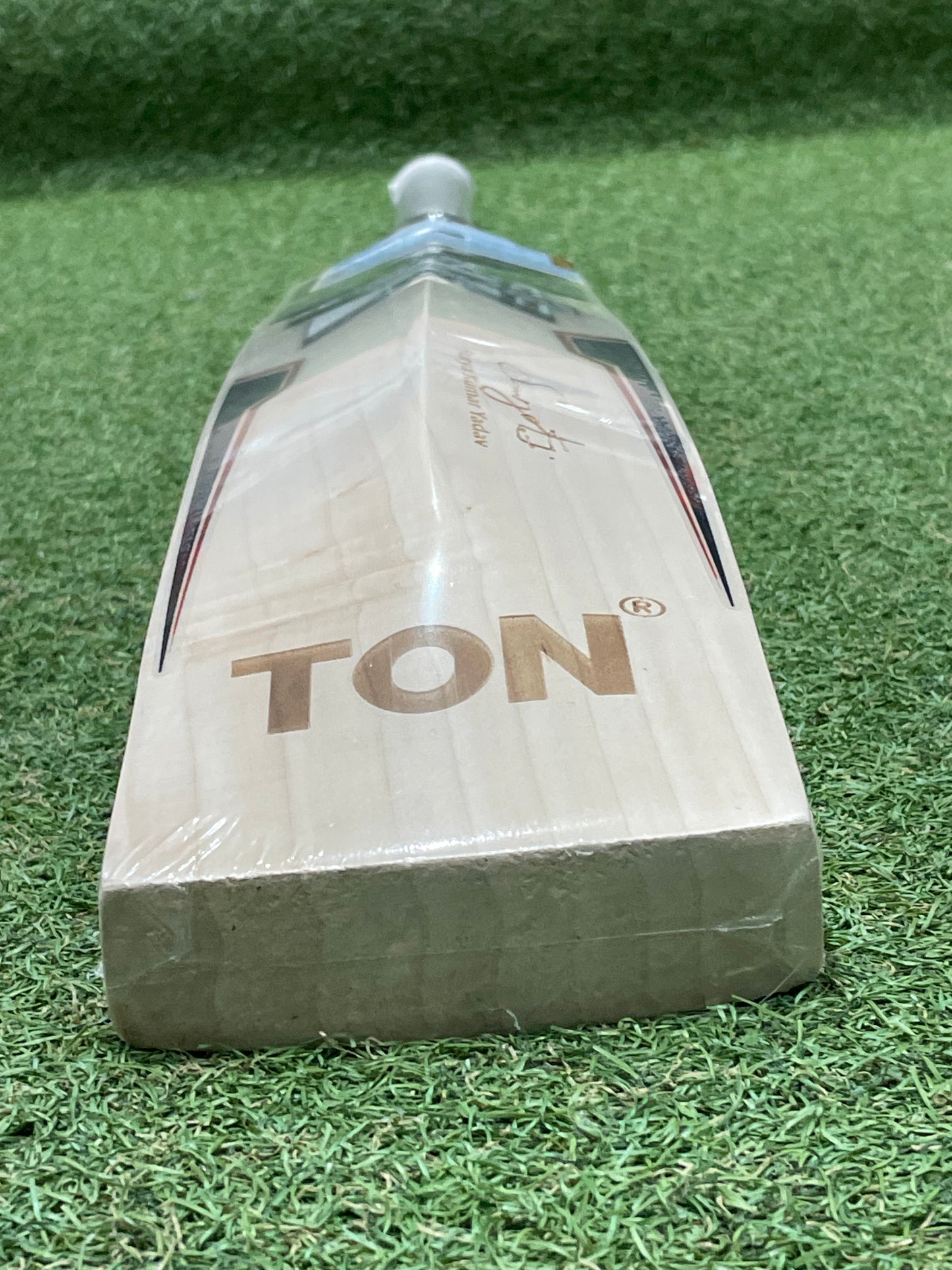 SS Ton Sky 360 Cricket Bat (2lb 7oz)