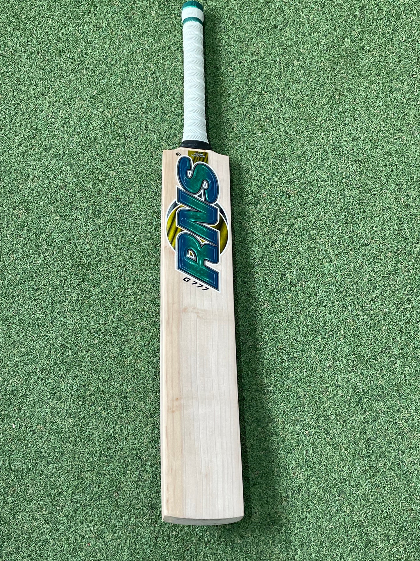 RNS G777 Cricket Bat (2lb 10oz)