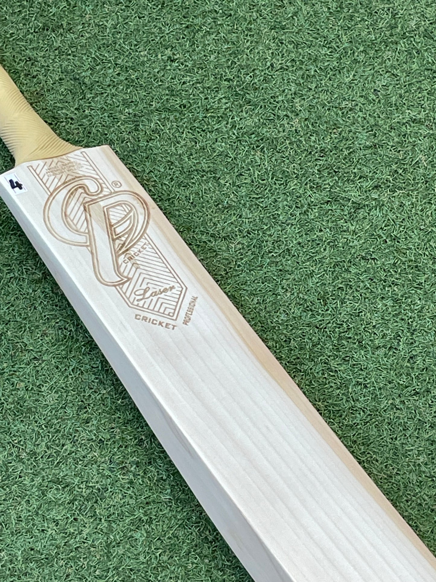 CP Laser Cricket Bat (2lb 9oz)