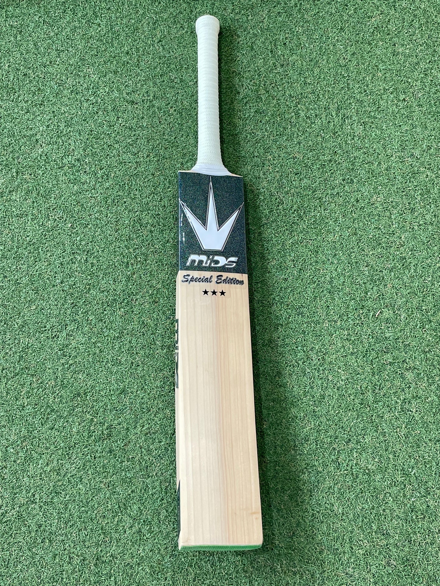 MIDS Special Edition 3 Star Laminate (Double Wood) Cricket Bat (2lb 9oz)