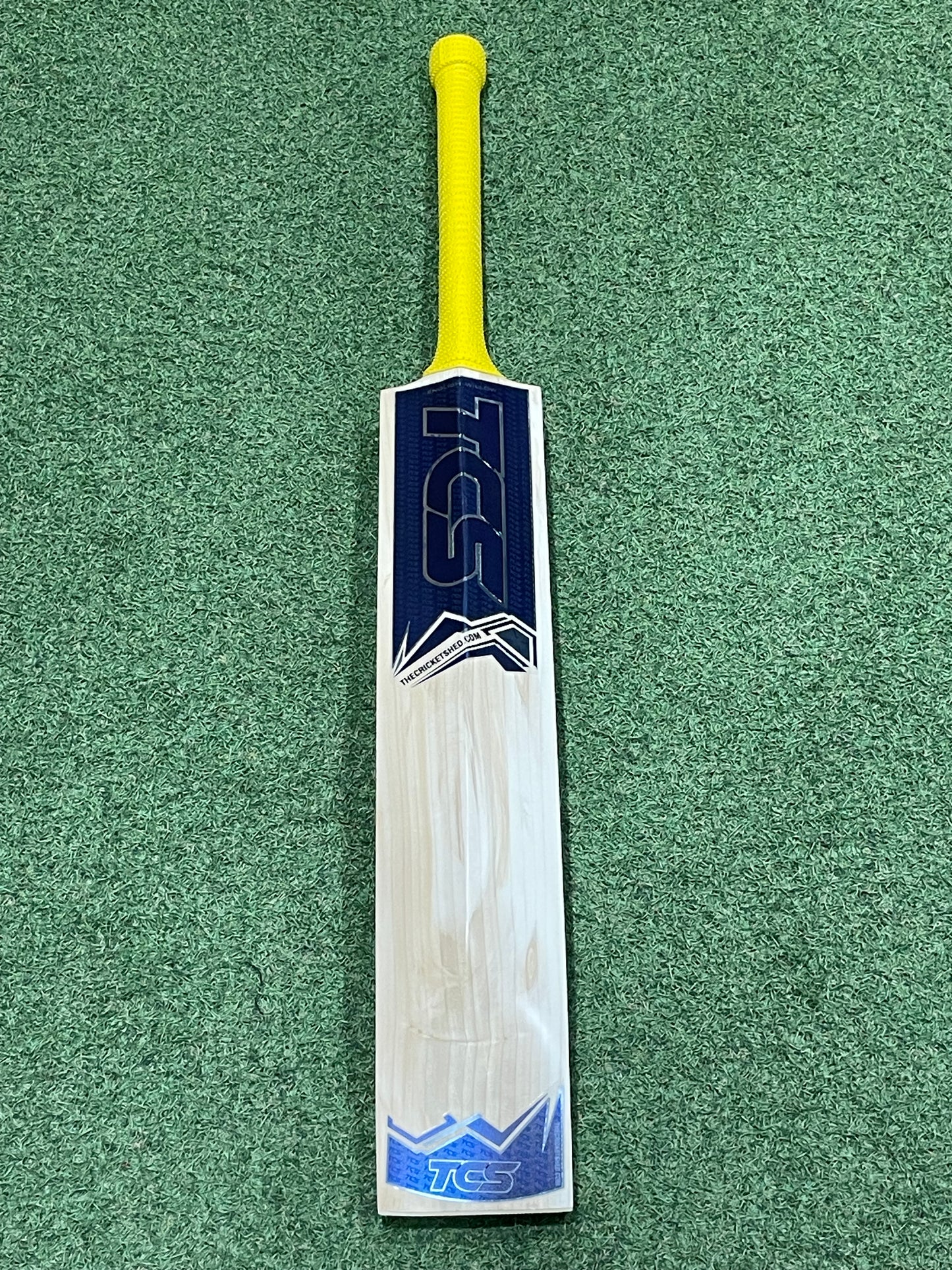 TCS Sapphire Player Short Blade Long Handle Cricket Bat (2lb 11oz)