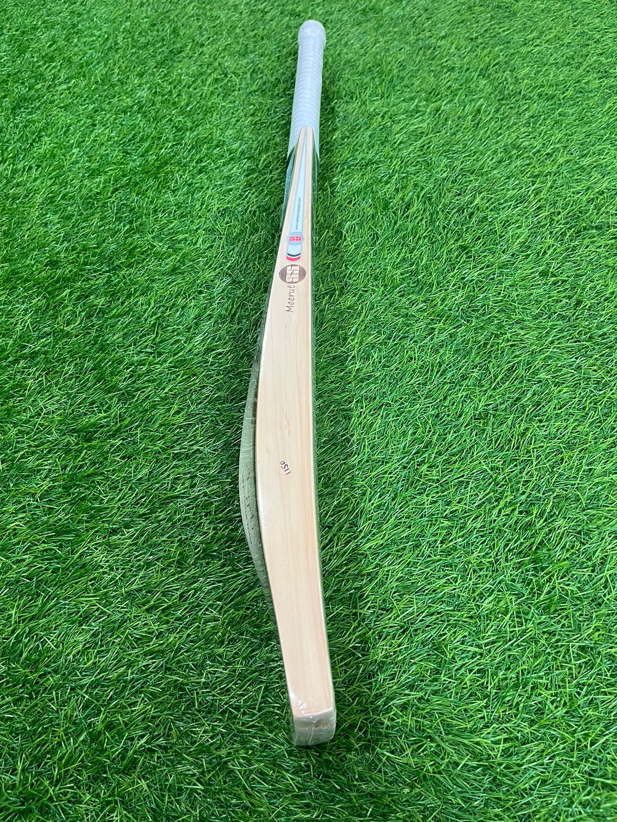 SS Ton Sky Smasher Cricket Bat (2lb 8oz)