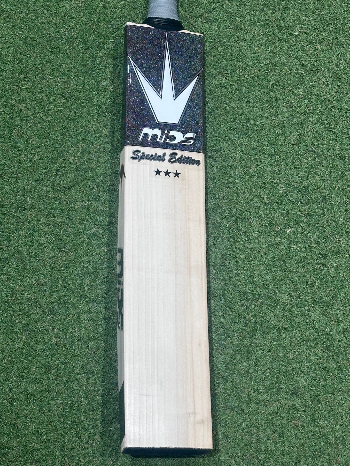 MIDS Special Edition 3 Star Laminate (Double Wood) Cricket Bat (2lb 9oz)