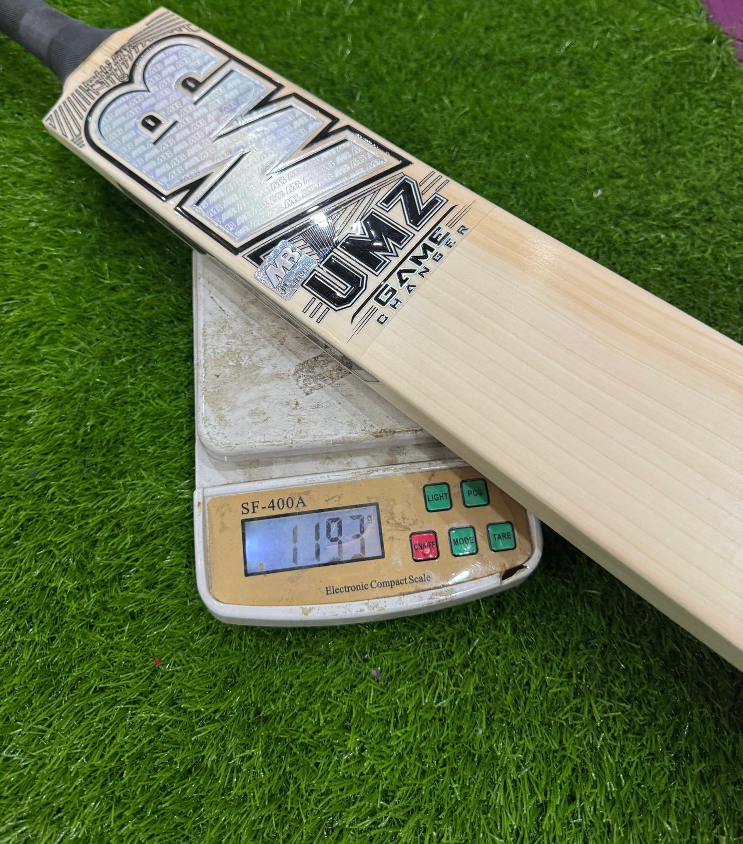 MB Malik Game Changer Players Cricket Bat (2lb 10oz)