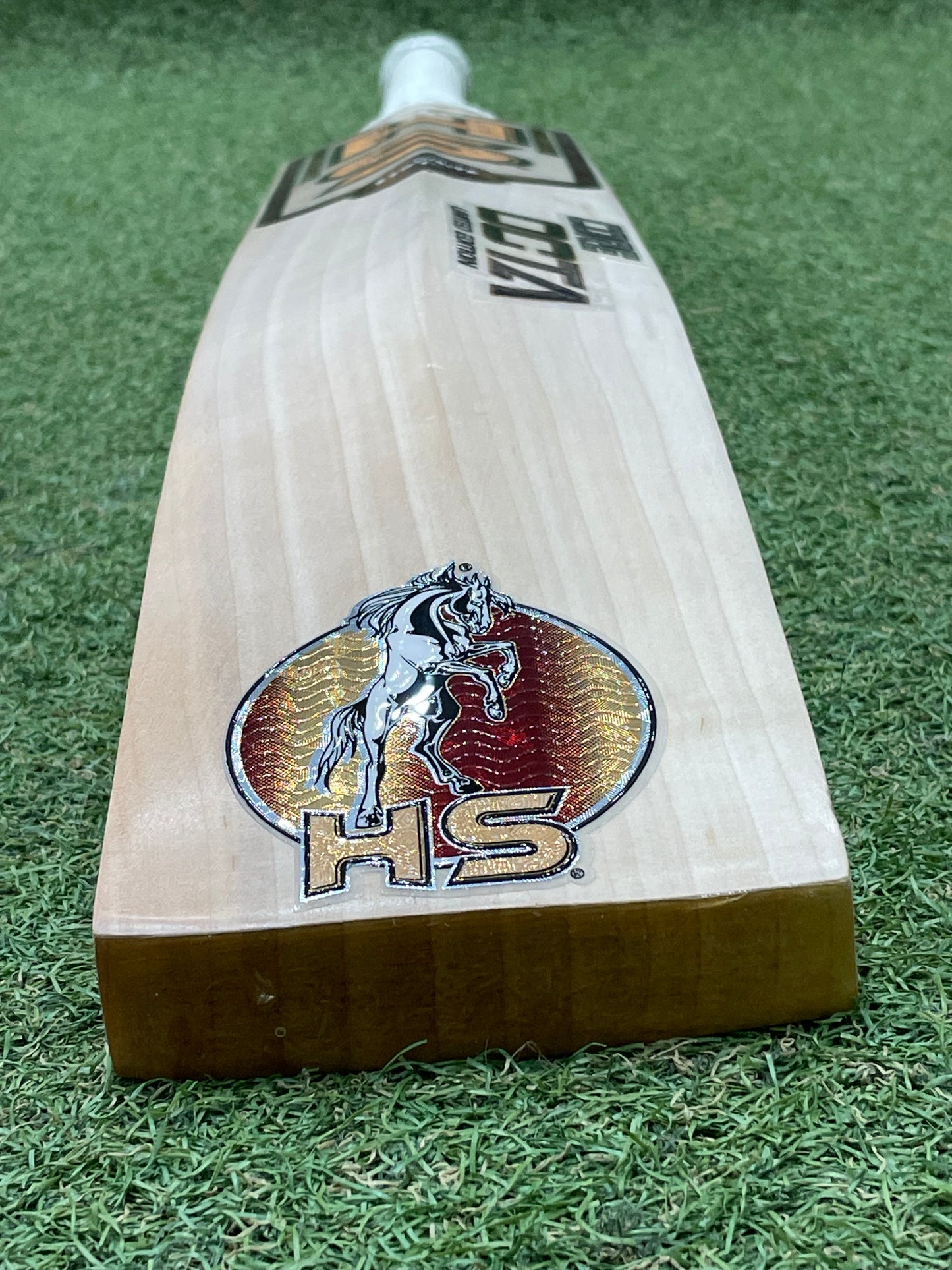 HS Core Octa Limited Edition Cricket Bat (2lb 8oz)