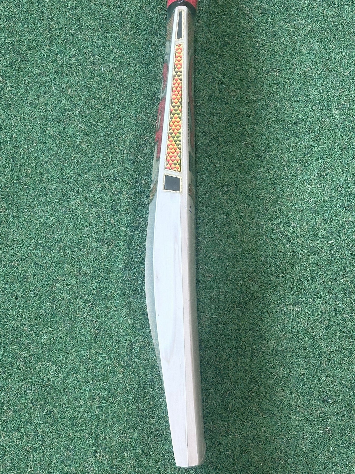 CA Dragon Laminate Cricket Bat (2lb 10oz)