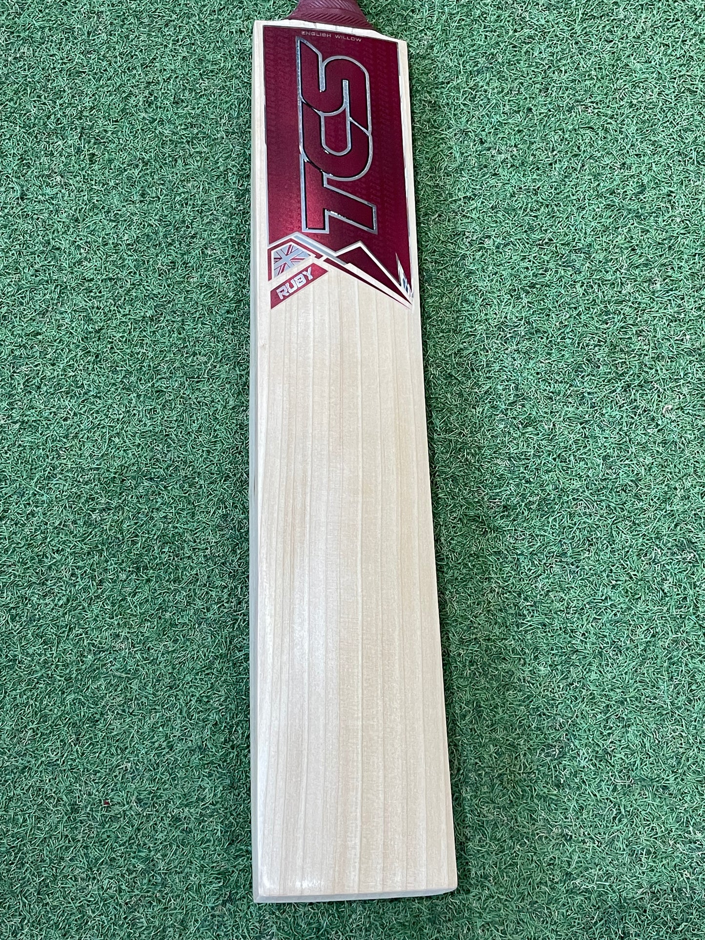 TCS Ruby Player Laminate Cricket Bat (2lb 10oz)