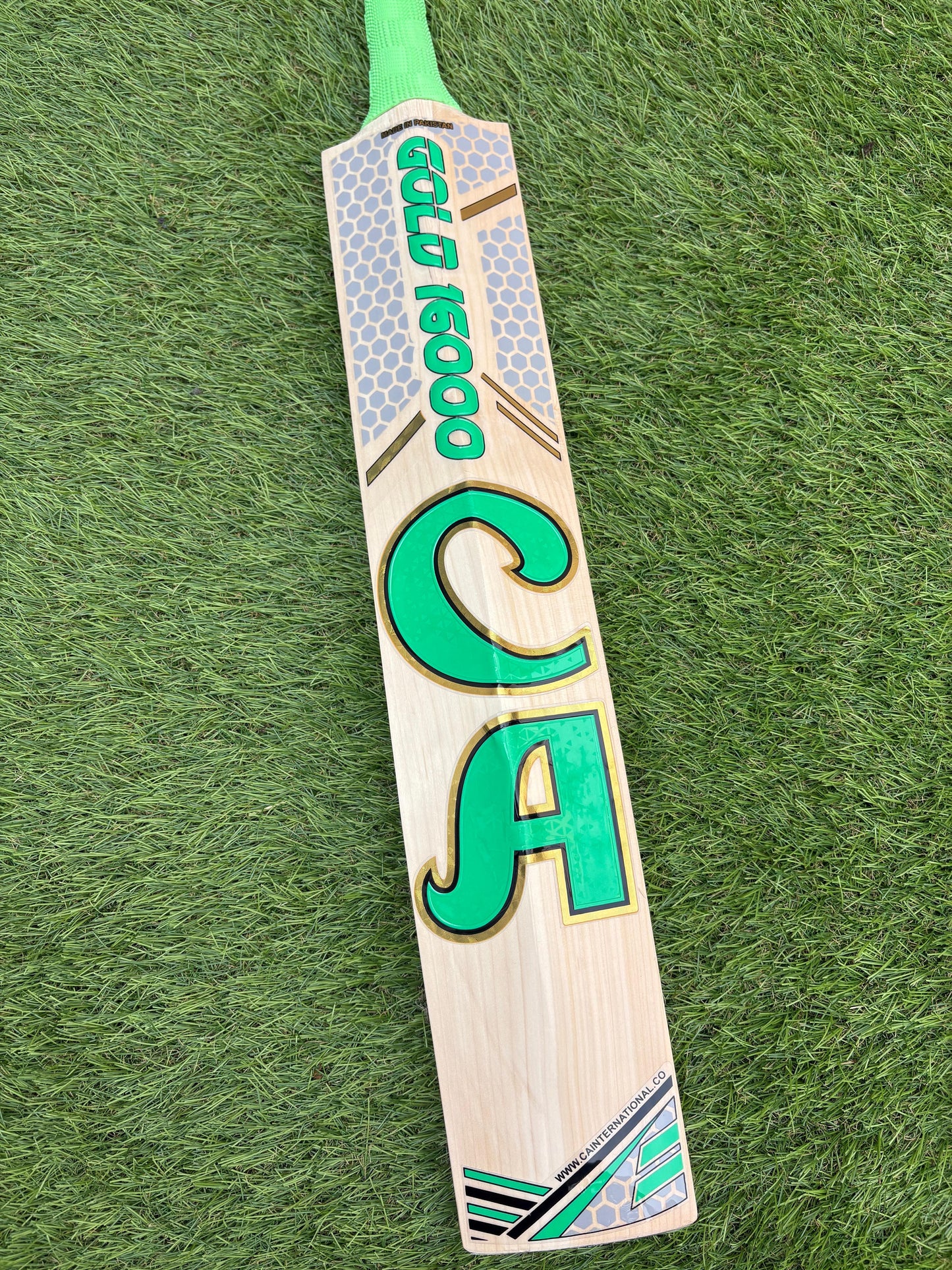 CA Gold 16000 Cricket Bat (2lb 9oz)