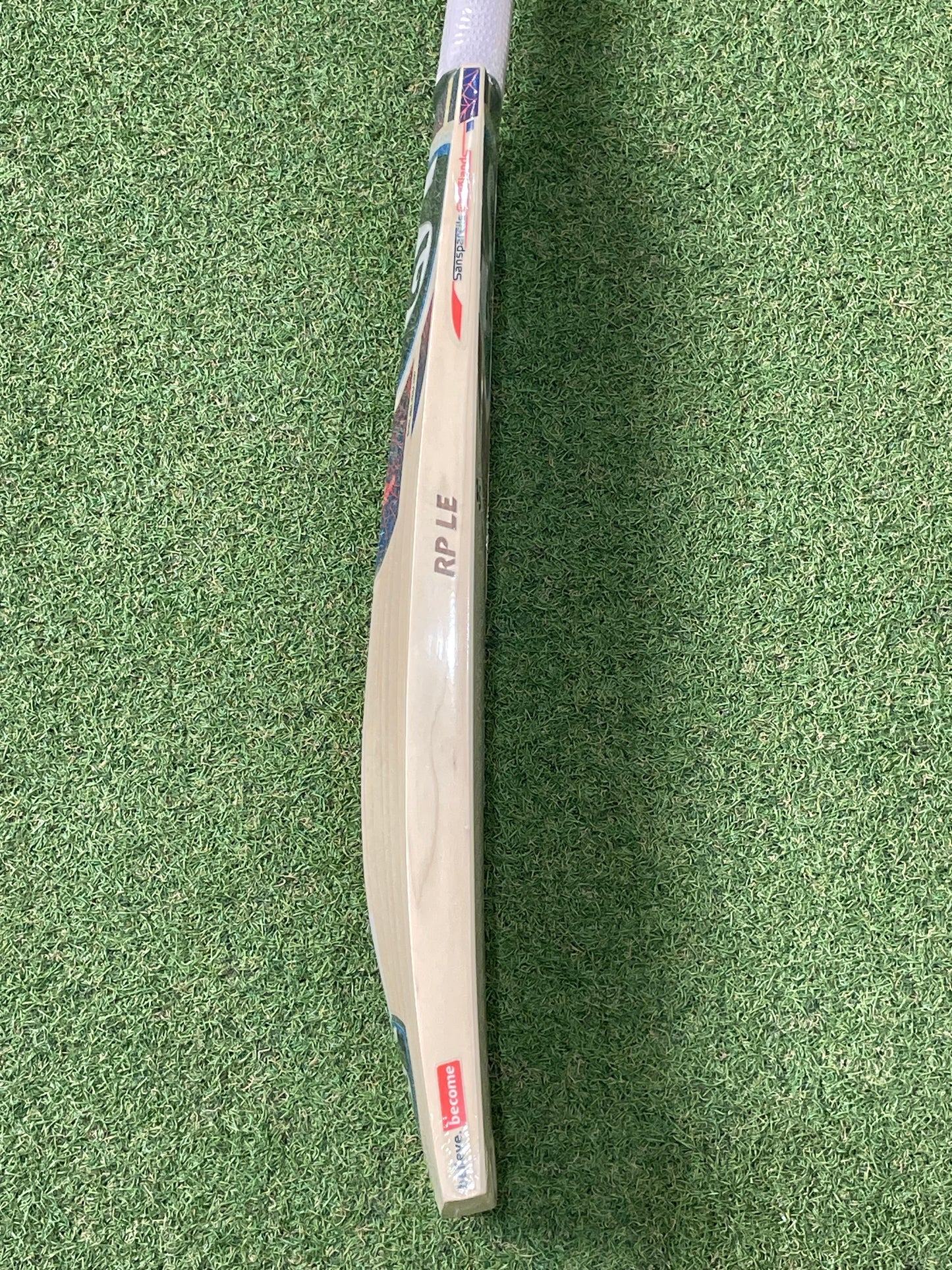 SG RP LE Size 6 Junior Cricket Bat (2lb 5oz)