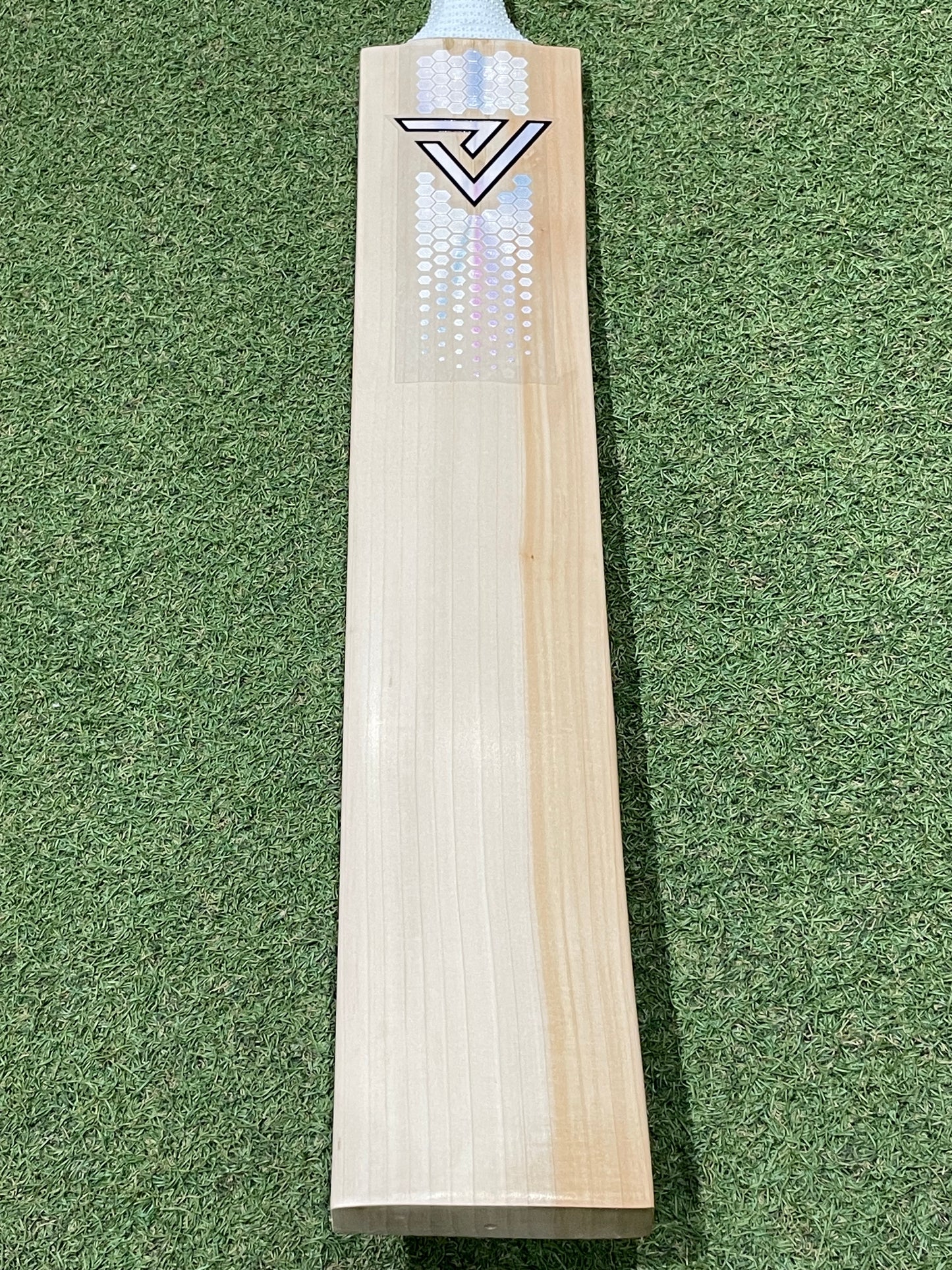 Vader Sports Silver Edition Long Blade Cricket Bat (2lb 10oz)