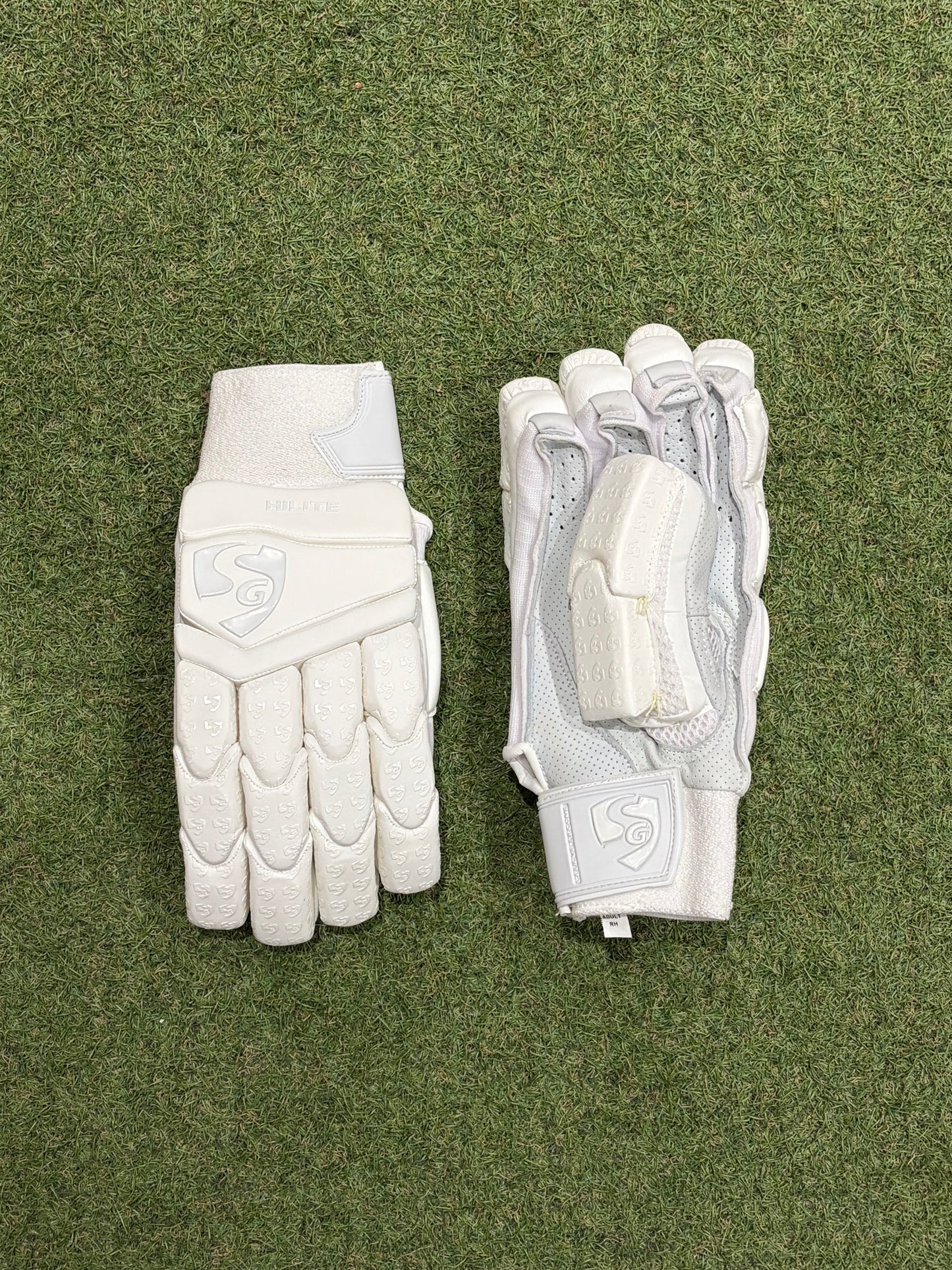SG Hi Lite Pro Batting Gloves (2026)
