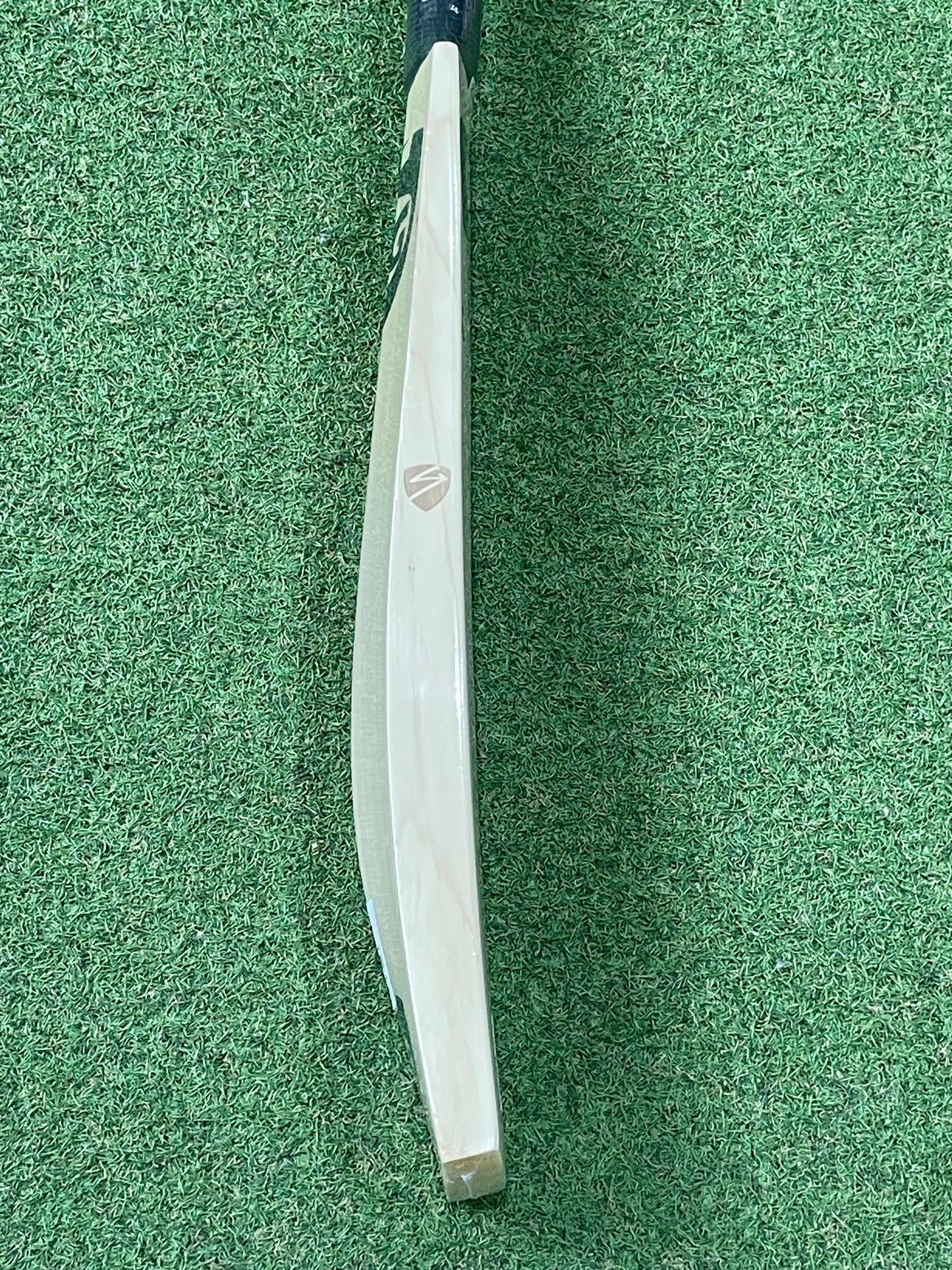 SG Sai Sudharshan Pro Cricket Bat (2lb 8oz)