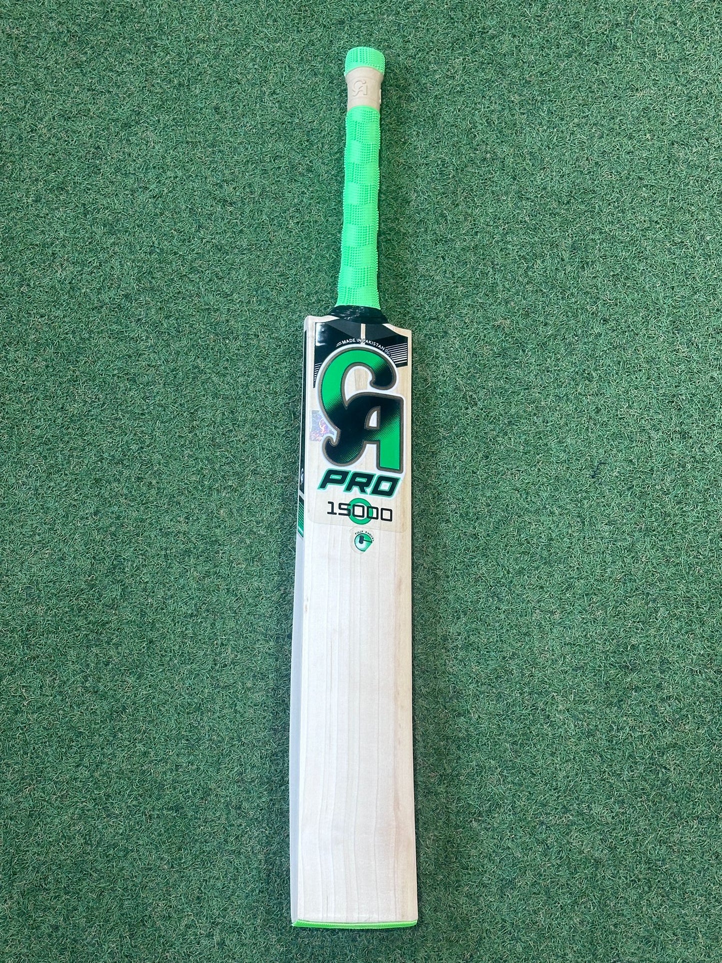 CA Pro 15000 Harrow Junior Cricket Bat (2lb 4oz)