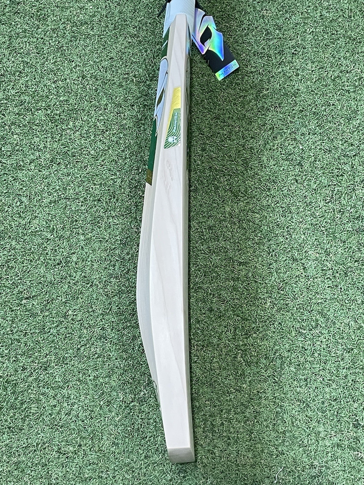 Phantom Enigma Pro-Reserve Cricket Bat - 2lb 10oz - Brand New! Exclusive!