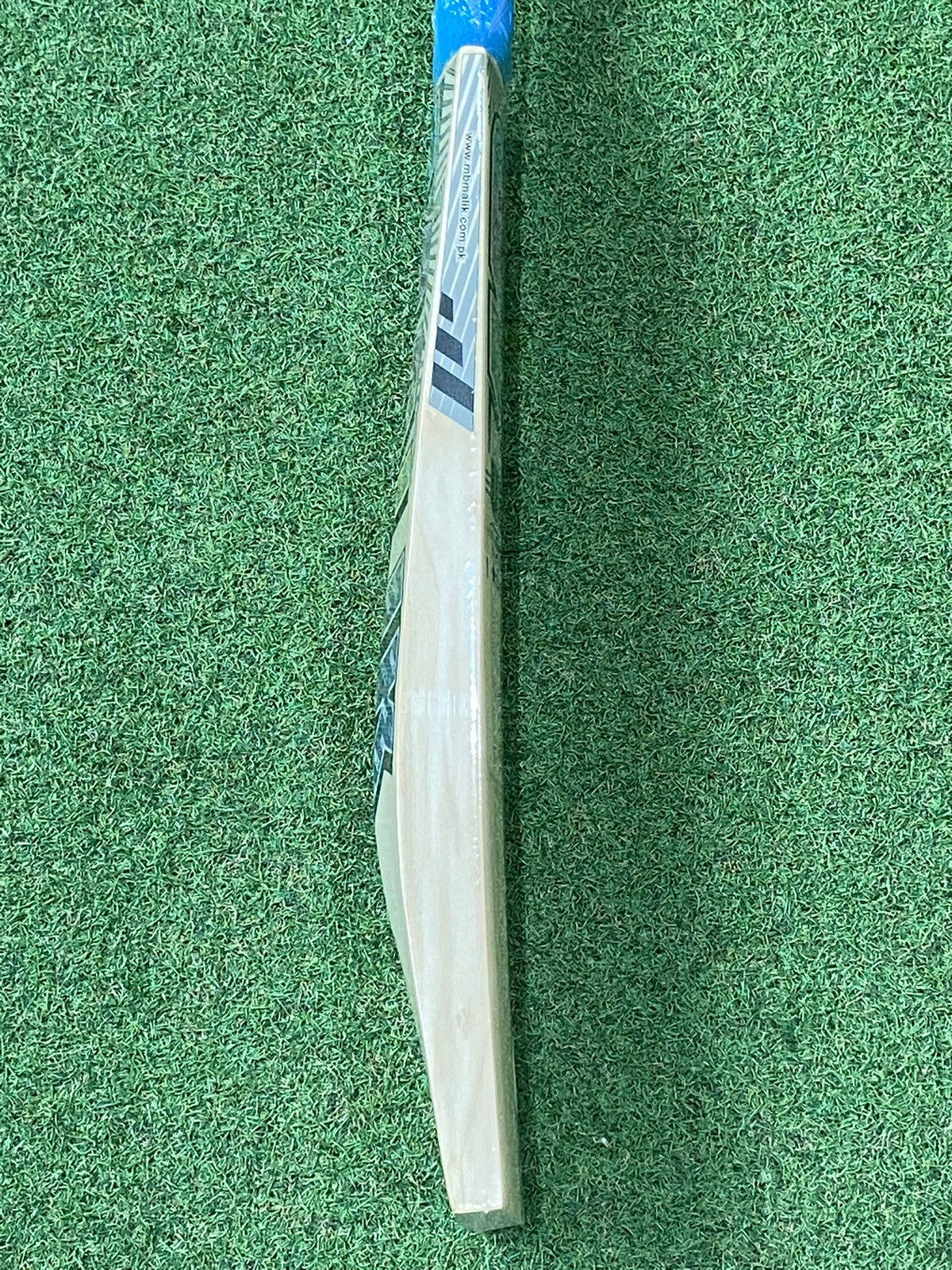 MB Malik Game Changer 5 Star Cricket Bat - Brand New - 2lb 9oz