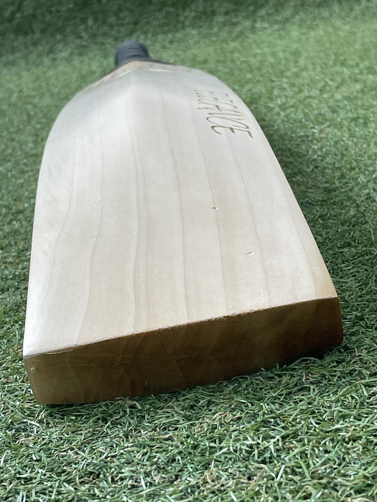 TCS Elegance Cricket Bat - Brand New - 2lb 9oz - Exclusive! Fully Laser Engraved