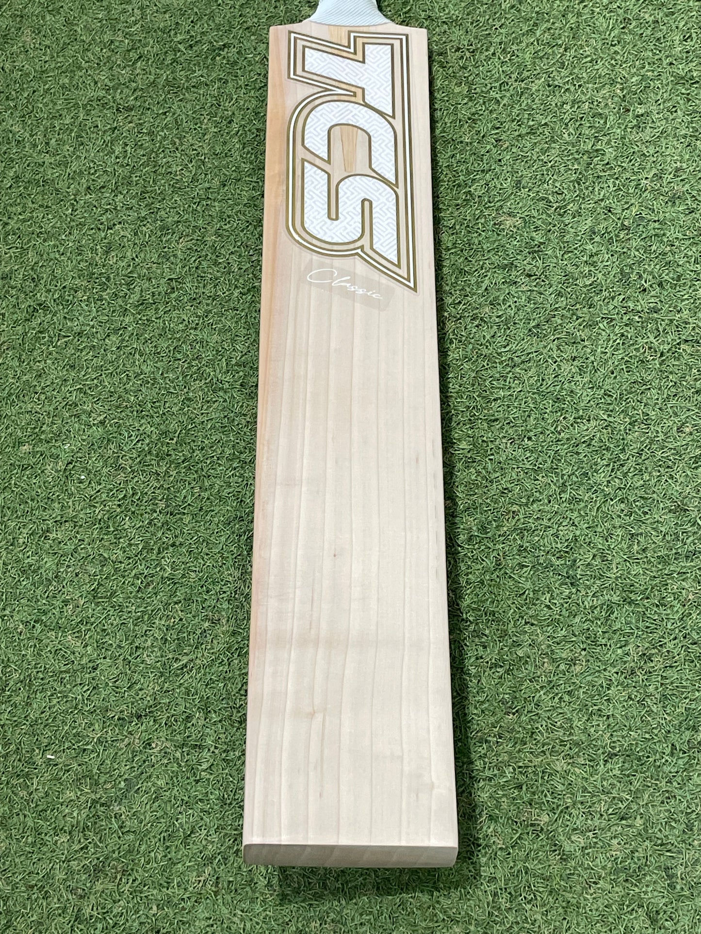 TCS Classic Size 6 Junior Cricket Bat (2lb 4oz)