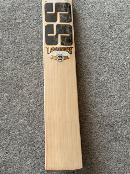 SS Ton Legends Kumar Sangakkara Cricket Bat (2lb 10oz)