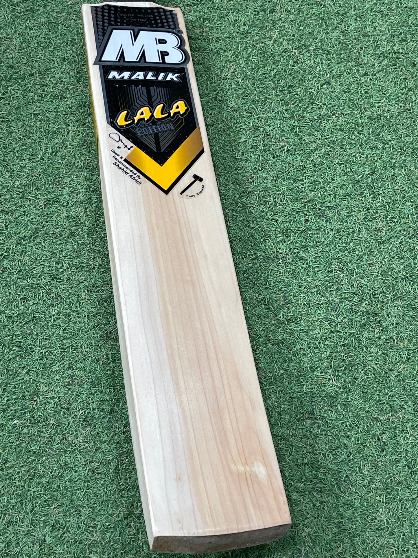 MB Malik MBS Lala Edition Cricket Bat (2lb 8oz)