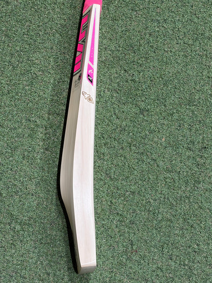 Hell 4 Leather (H4L) Pro Grade Cricket Bat (2lb 10oz)