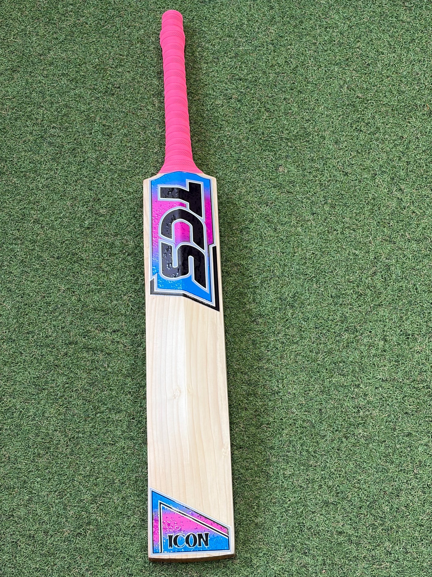 TCS Icon Pink Cricket Bat (2lb 11oz)