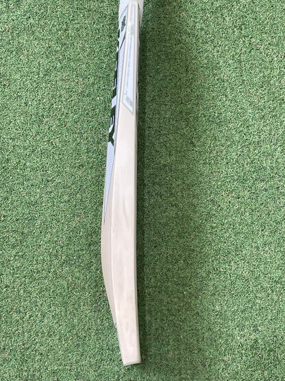 Keeley Worx 074 Grade 1 Cricket Bat (2lb 10oz)