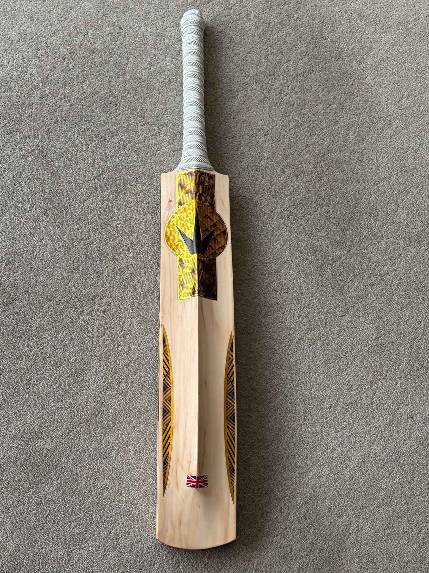 Used Mids Players Laminate Cricket Bat (2lb 10oz)