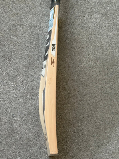 Ton Silver Edition Cricket Bat (2lb 8oz)
