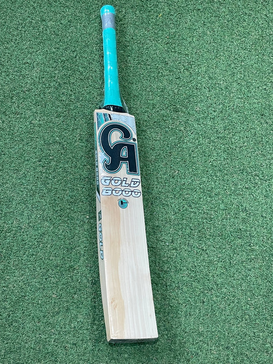 CA Gold 8000 Short Blade Long Handle Cricket Bat (2lb 10oz)