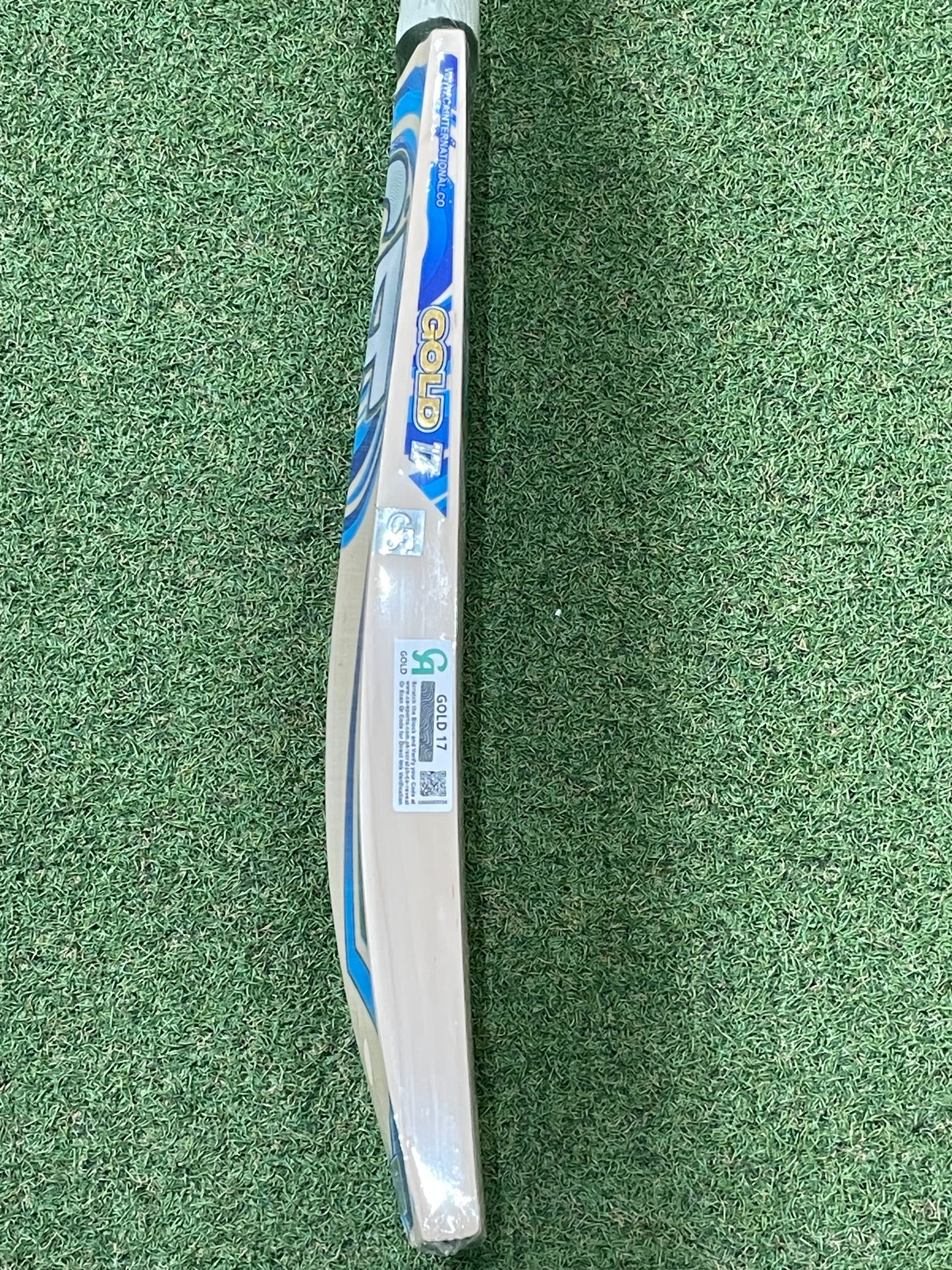 CA Gold 17 Short Blade Long Handle Cricket Bat (2lb 10oz)