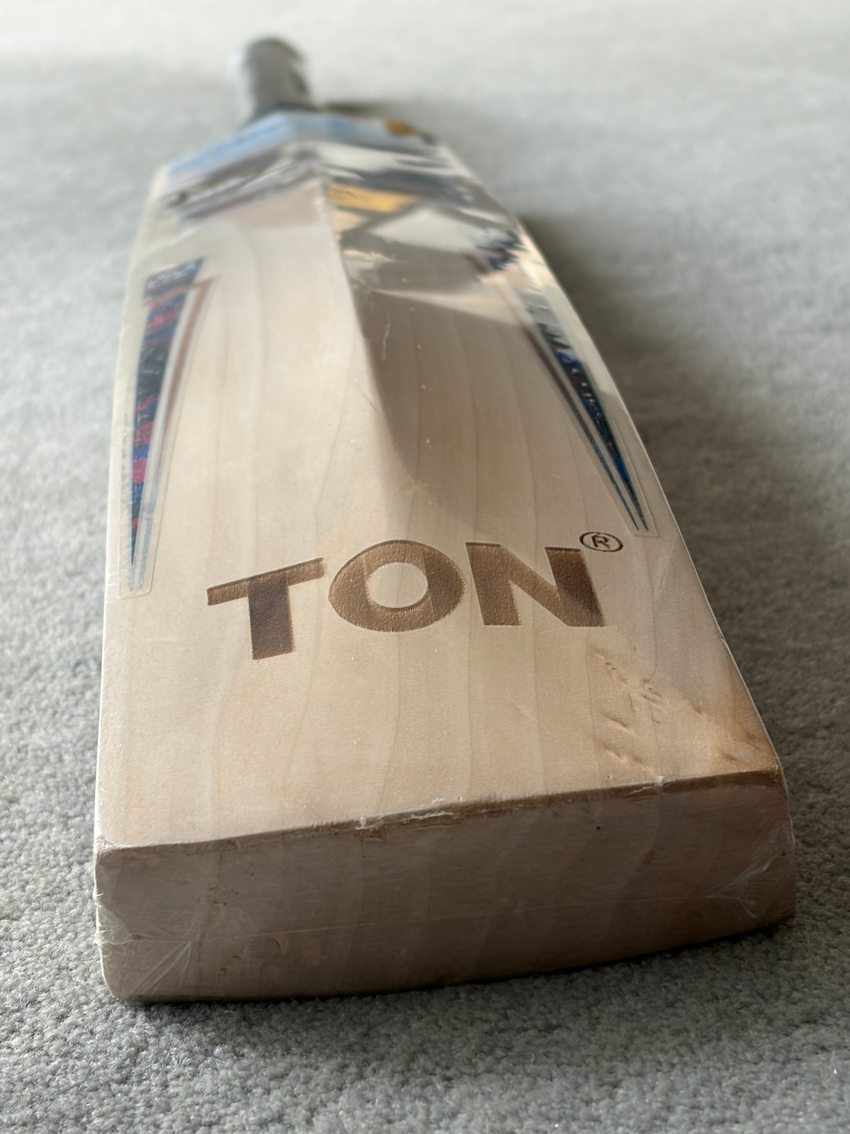 SS Ton Classic Cricket Bat (2lb 10oz)