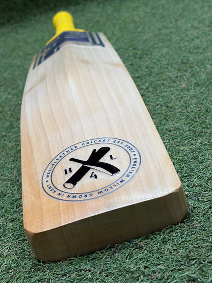 Hell 4 Leather (H4L) Pro Grade Cricket Bat (2lb 10oz)