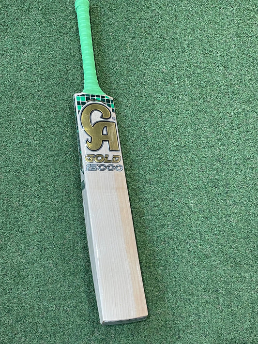CA Gold 15000 Cricket Bat (2lb 8oz)