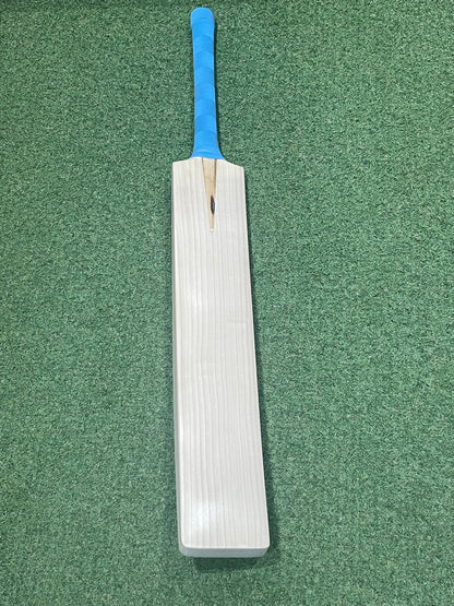 Plain Hell 4 Leather (H4L) Pro Grade Cricket Bat (2lb 11oz)