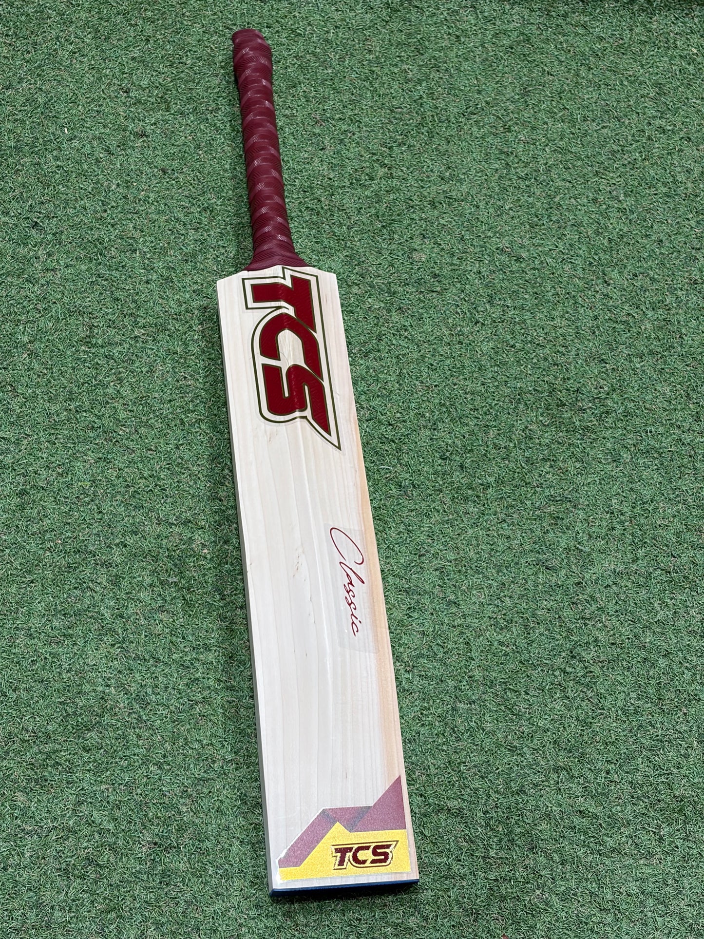 TCS Classic Cricket Bat (2lb 11oz)