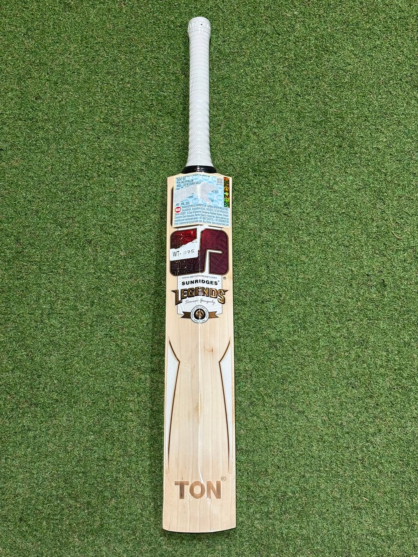 SS Ton Legends Sourav Ganguly Cricket Bat (2lb 9oz)