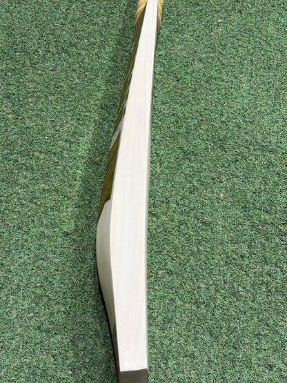 MB Malik UMZ Anniversary Players Cricket Bat (2lb 10oz)