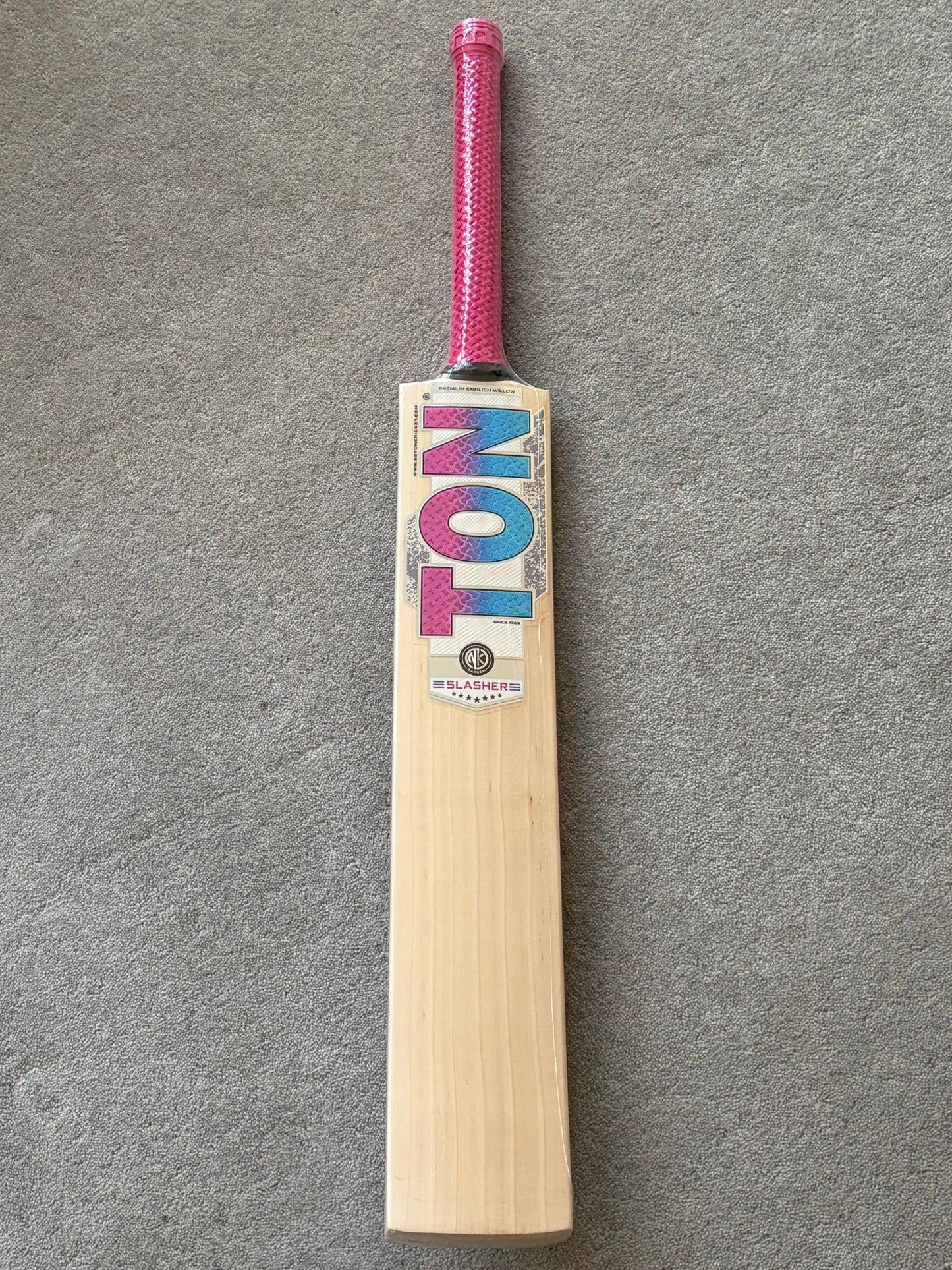 Ton Slasher Cricket Bat (2lb 7oz)