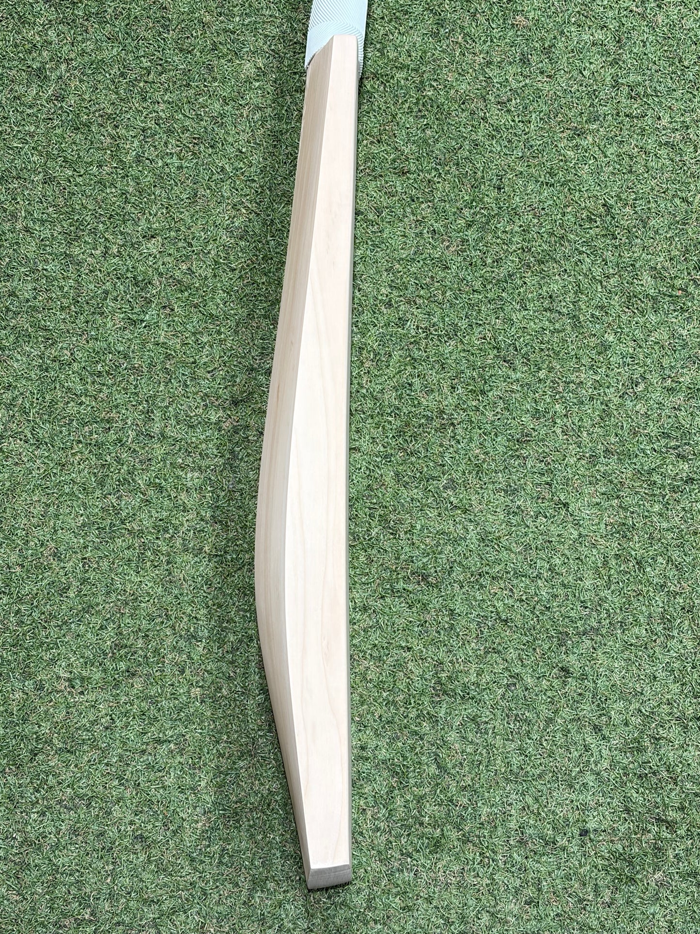 TCS Plain Grade 1+ Cricket Bat (2lb 11oz)