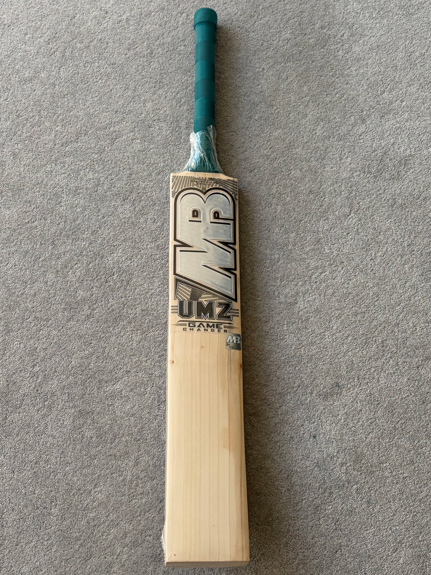 MB Malik Game Changer Players Cricket Bat (2lb 8oz)