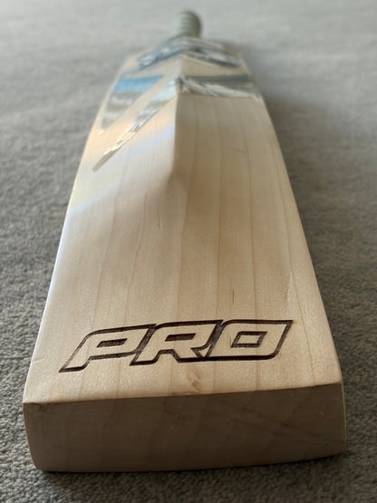 CA Pro Limited Edition Professional Players Asif Ali Cricket Bat (2lb 9oz)