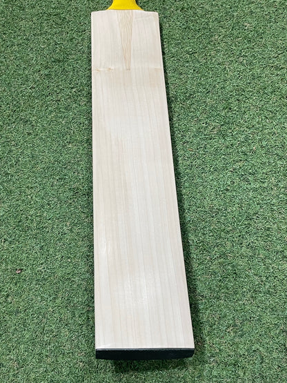 Cricket Station Plain Players Short Blade Long Handle Cricket Bat (2lb 11oz)