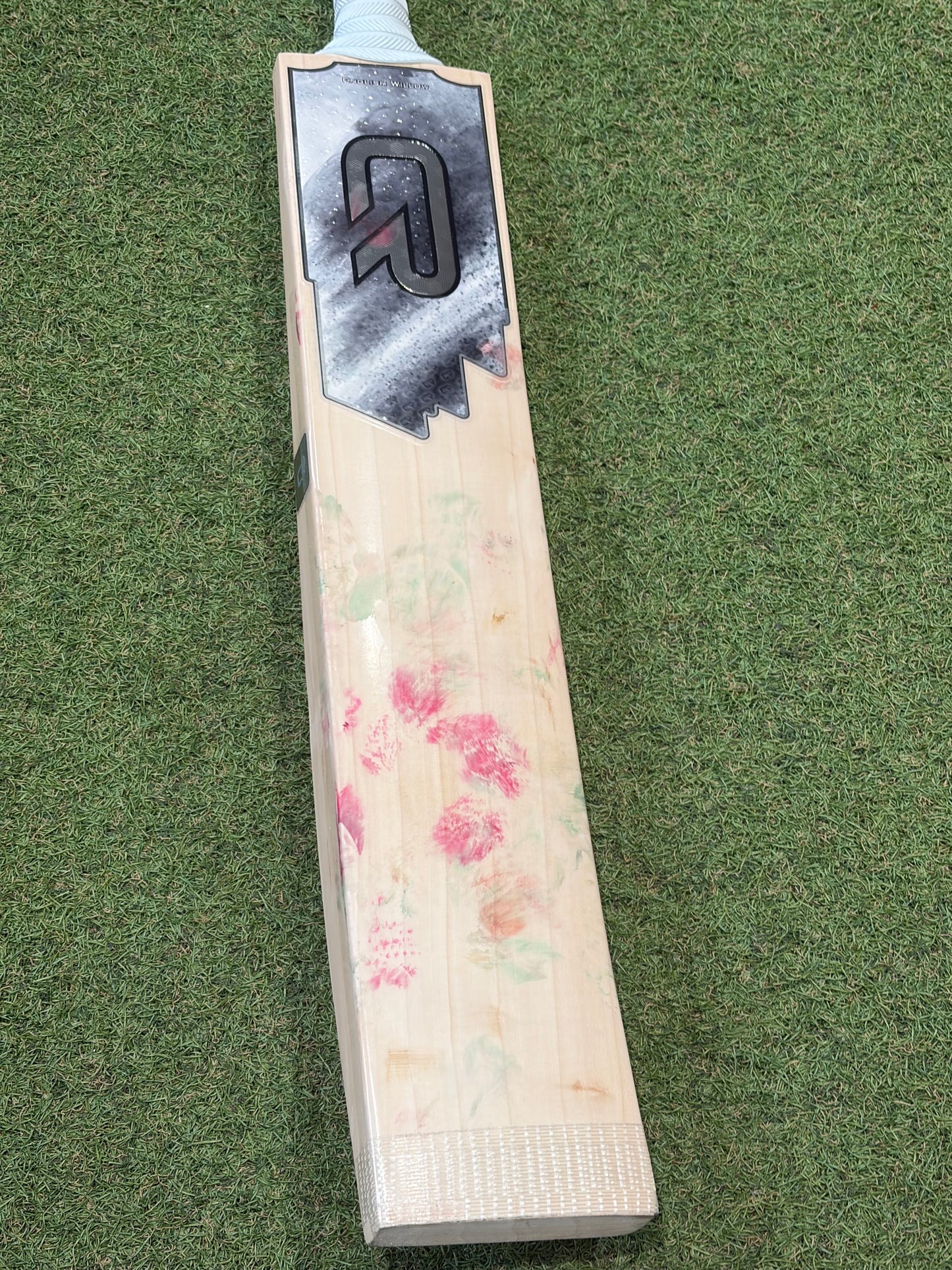Used The Cricket Room Cricket Bat (2lb 11oz)