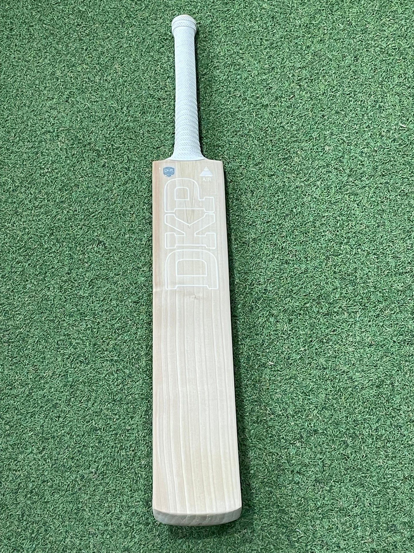 DKP Air Cricket Bat (2lb 10oz)