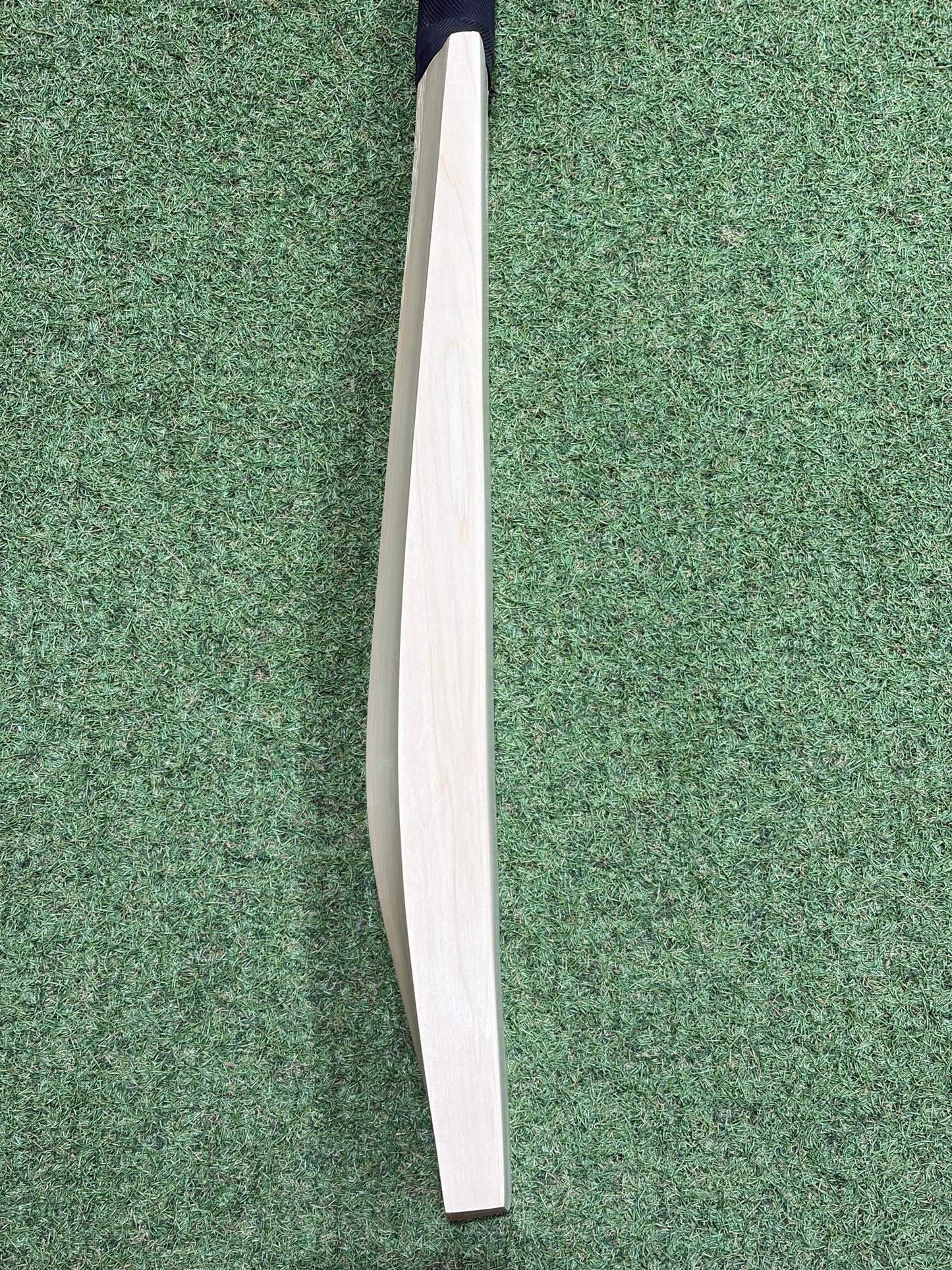 TCS Plain Grade 1+ Cricket Bat (2lb 10oz)