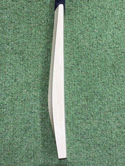 TCS Plain Grade 1+ Cricket Bat (2lb 10oz)